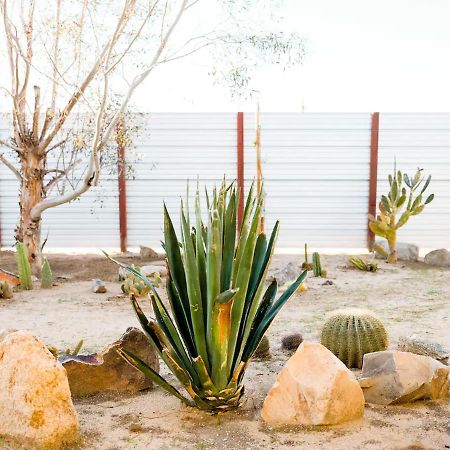 The Zen - Outdoor Shower, Gas Fireplace, Walkable To Shops & Restaurants Joshua Tree Exterior foto