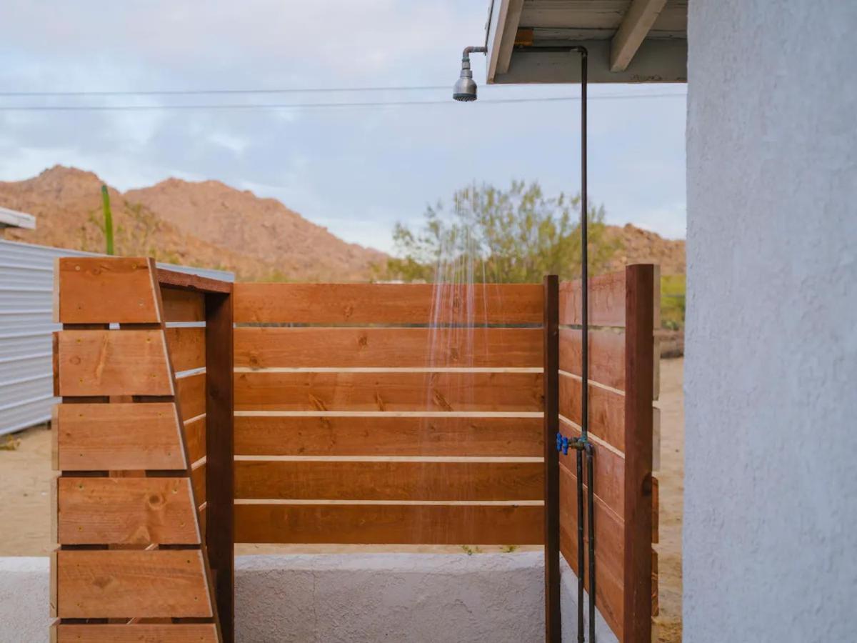 The Zen - Outdoor Shower, Gas Fireplace, Walkable To Shops & Restaurants Joshua Tree Exterior foto