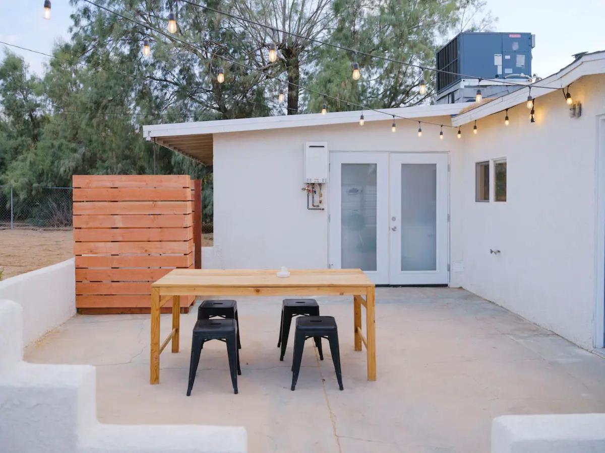 The Zen - Outdoor Shower, Gas Fireplace, Walkable To Shops & Restaurants Joshua Tree Exterior foto