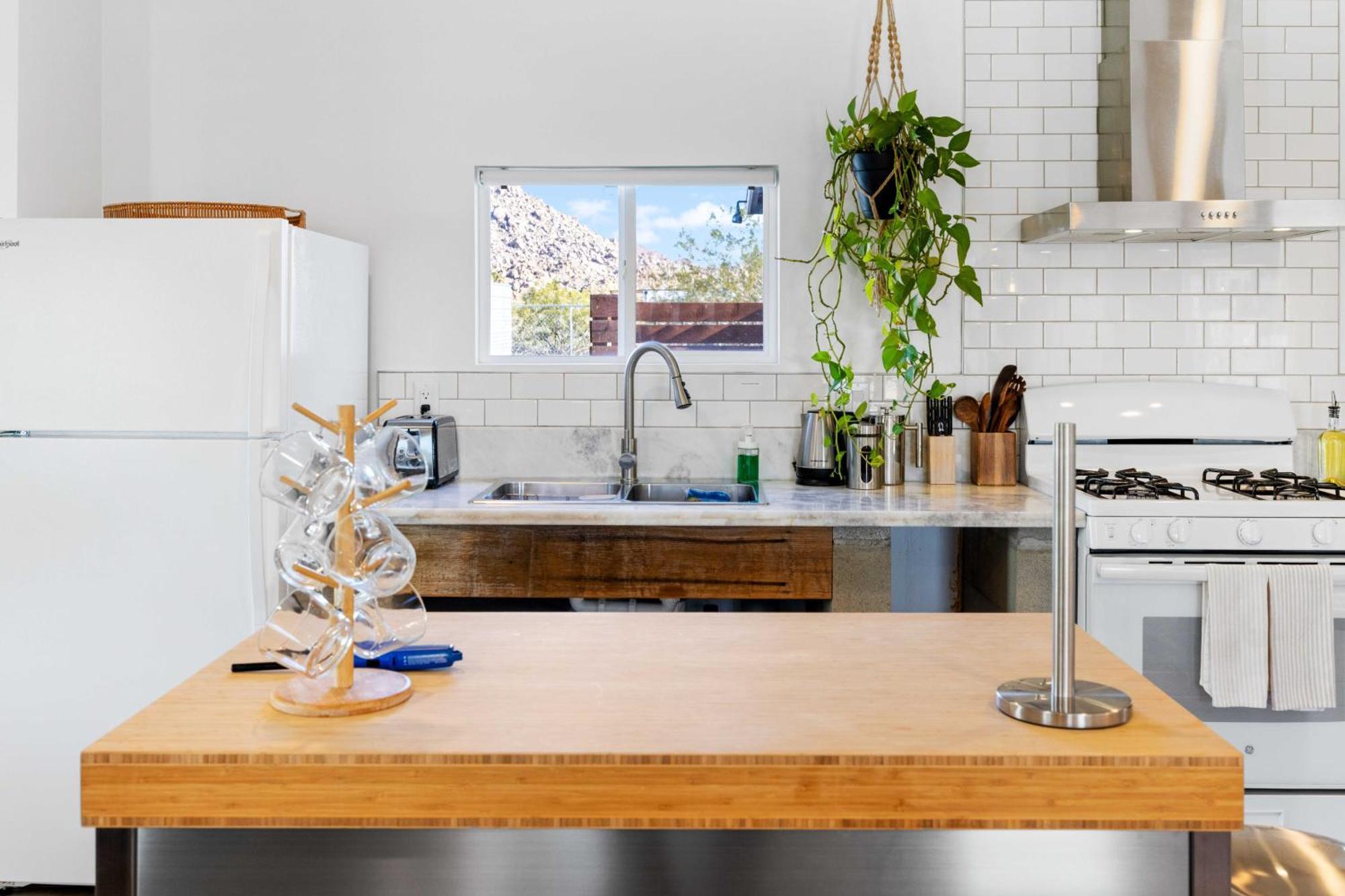 The Zen - Outdoor Shower, Gas Fireplace, Walkable To Shops & Restaurants Joshua Tree Exterior foto